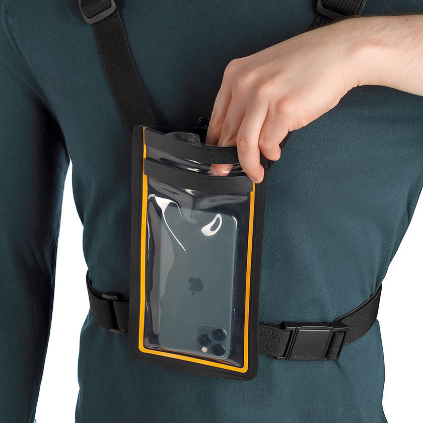 Fidlock   chest bag